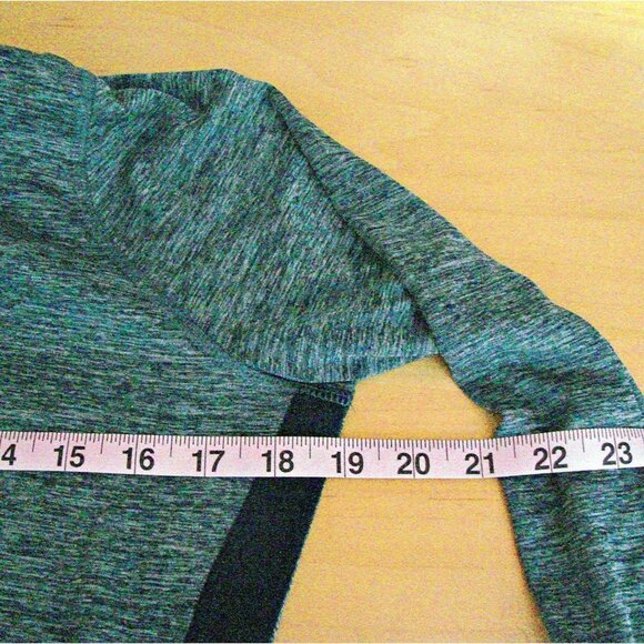 Champion 1/4 Zip Pullover Lightweight Athletic Top - Picture 10 of 10